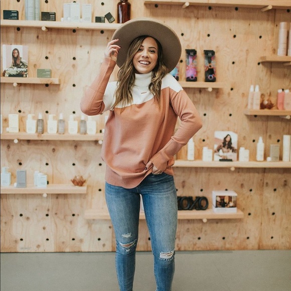 Color Block Sweater Turtleneck - Picture 1 of 5